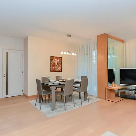 Birute Le Grande 3 Bedrooms Апартаменты Паланга