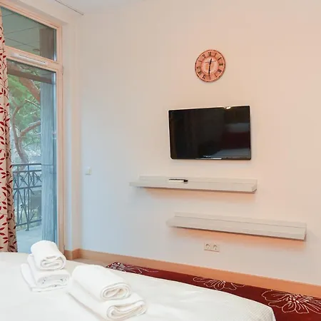 Birute Le Grande 3 Bedrooms Паланга