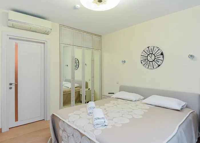 Birute Le Grande 3 Bedrooms דירה