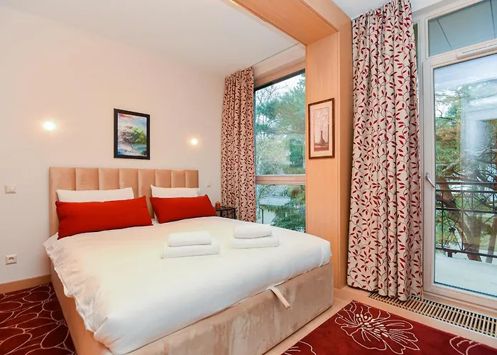 Birute Le Grande 3 Bedrooms דירה *